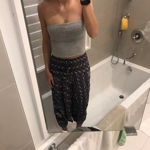 Flowy patterned balloon pants